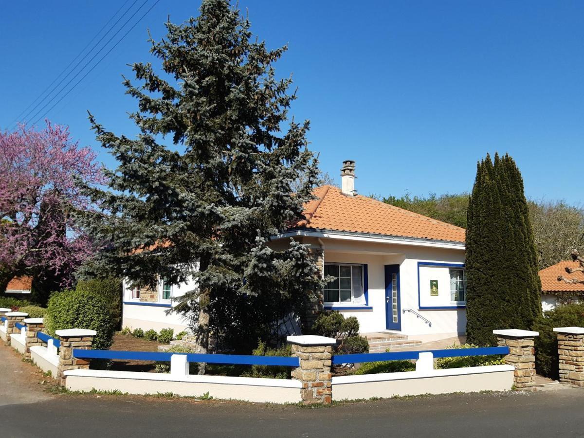 Maison Familiale Renovee, 15 Km De La Mer, Jardin Clos Avec Terrasse Et Ping-pong, Centre Bourg - Fr-1-306-894 Holiday home